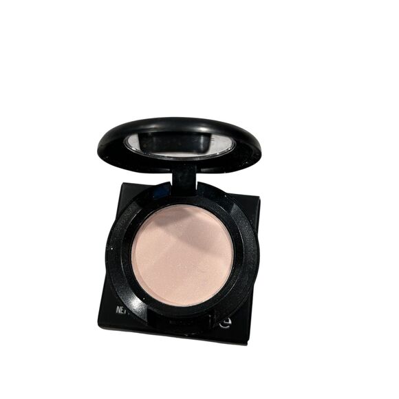 MAC Cosmetics Eye Shadow - Vanilla Discontinued Rare 1.5g/0.5oz - Picture 3 of 3